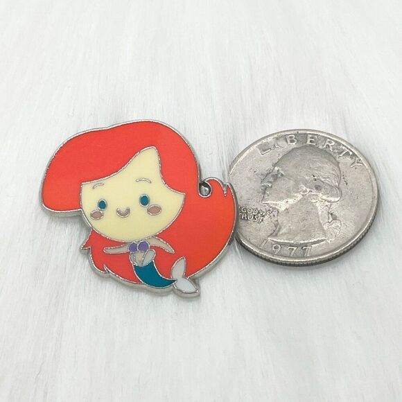 🔮 5/$25 Disney The Little Mermaid‎ Ariel Cutie Pin - Picture 2 of 2